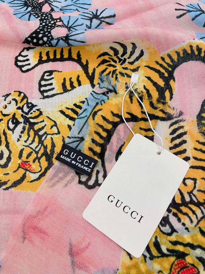 Gucci Scarf GUC00079