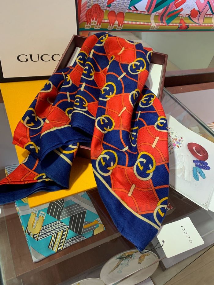 Gucci Scarf GUC00081