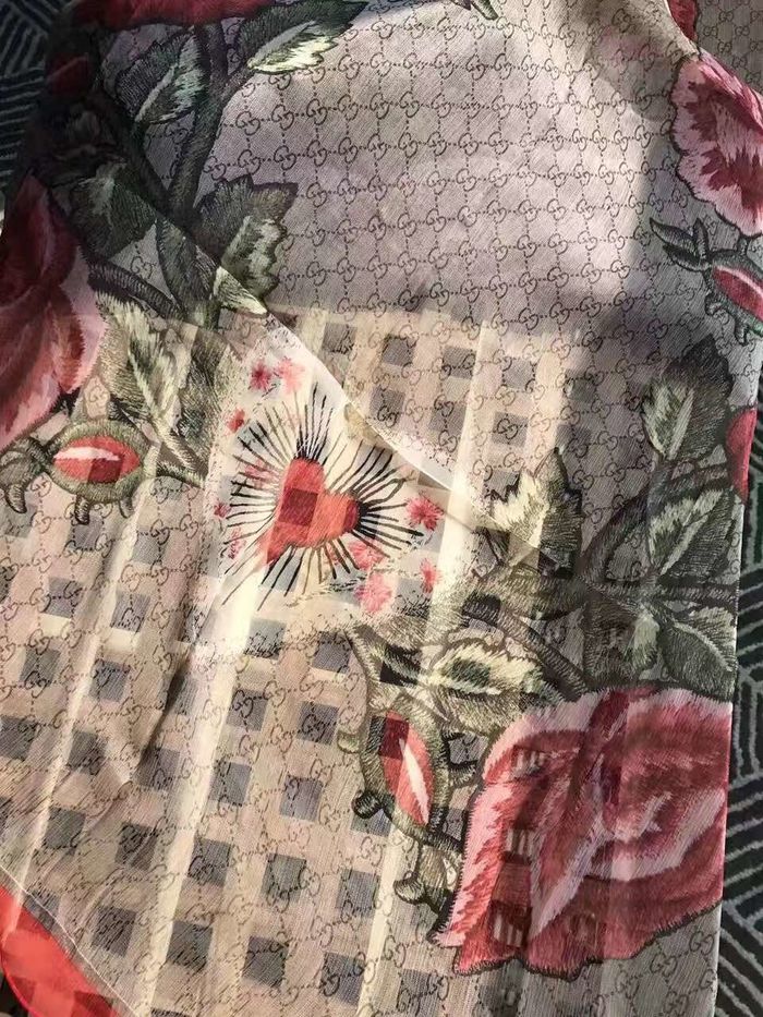 Gucci Scarf GUC00153