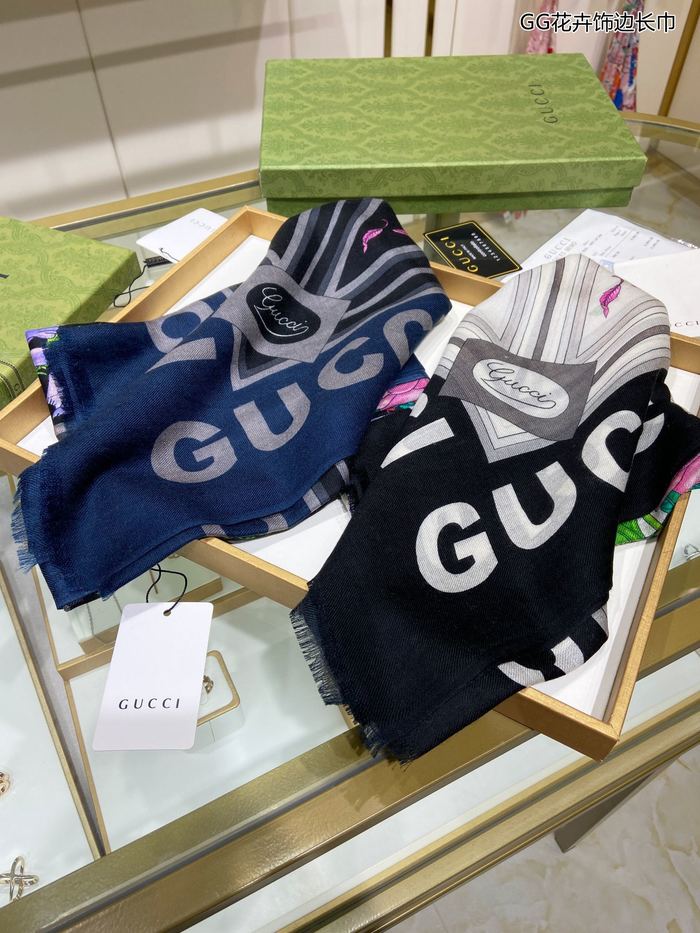 Gucci Scarf GUC00171