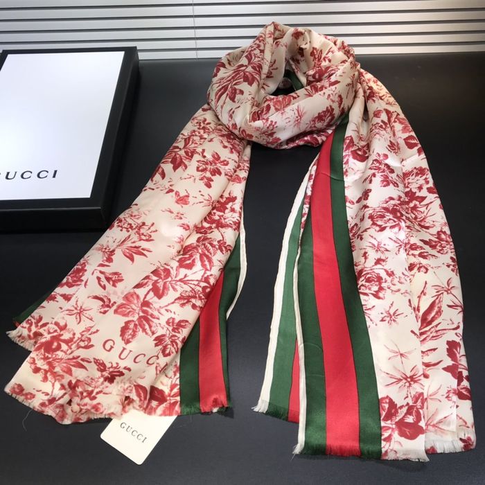 Gucci Scarf GUC00189