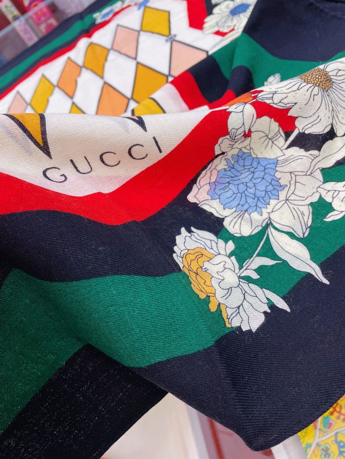 Gucci Scarf GUC00236