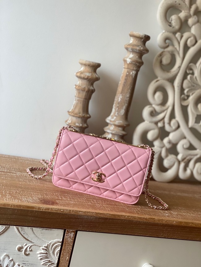 CHANEL WALLET ON CHAIN Lambskin & Gold-Tone Metal 88632 pink