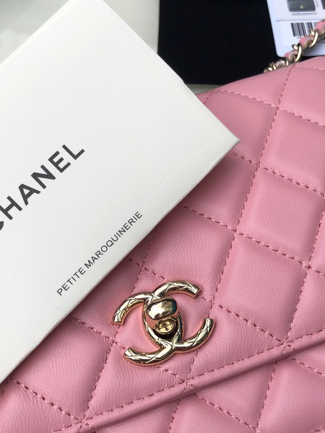 CHANEL WALLET ON CHAIN Lambskin & light Gold-Tone Metal 80892 pink