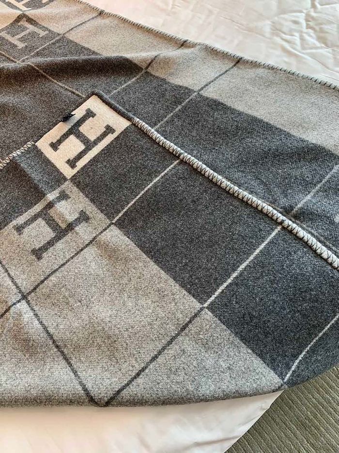 Hermes Blanket HEC00548