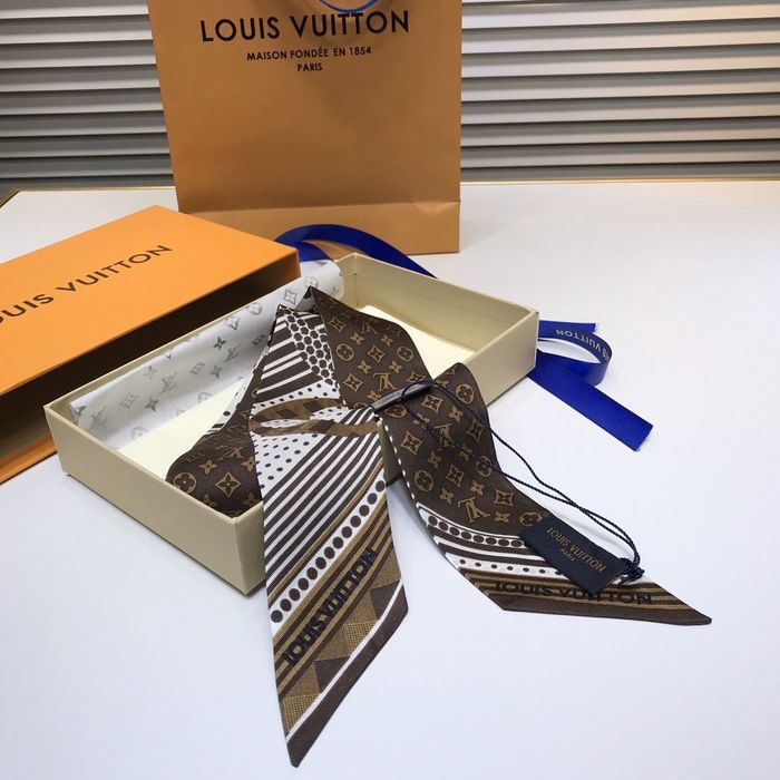 Louis Vuitton Scarf LVC00004