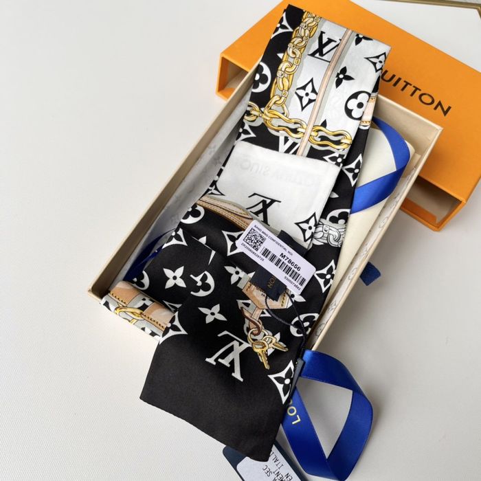 Louis Vuitton Scarf LVC00015