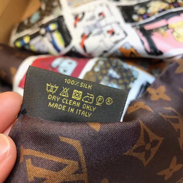 Louis Vuitton Scarf LVC00021