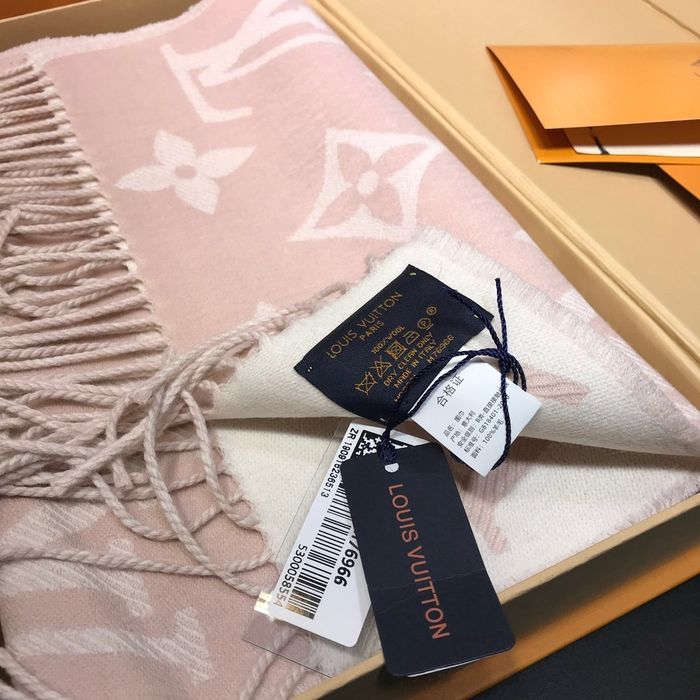 Louis Vuitton Scarf LVC00024