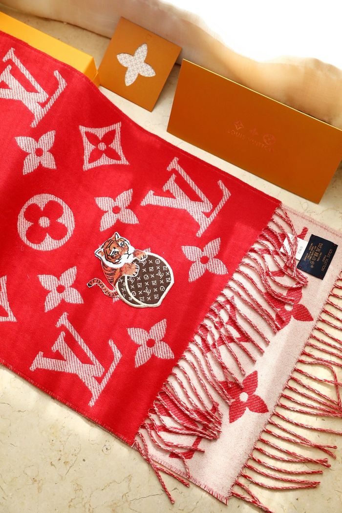 Louis Vuitton Scarf LVC00040