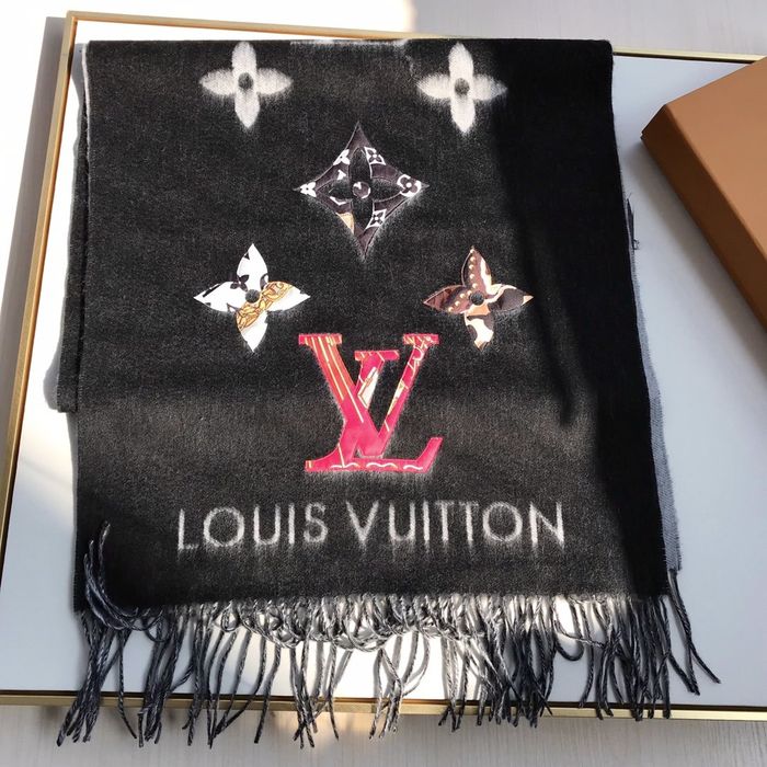 Louis Vuitton Scarf LVC00046