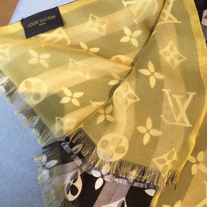 Louis Vuitton Scarf LVC00074