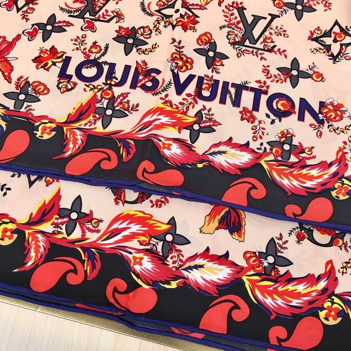 Louis Vuitton Scarf LVC00101