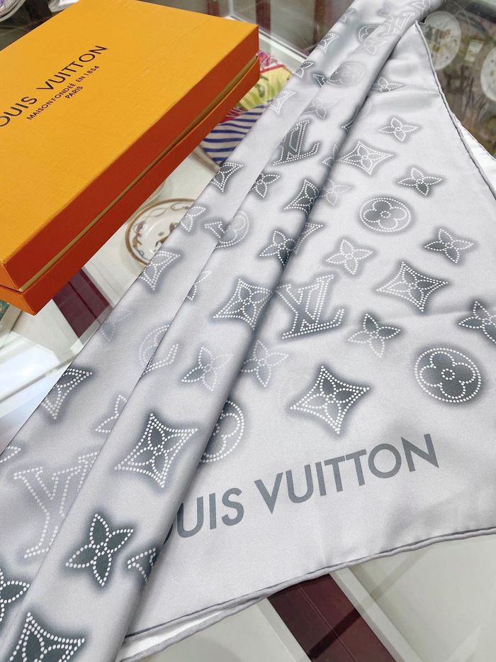 Louis Vuitton Scarf LVC00110