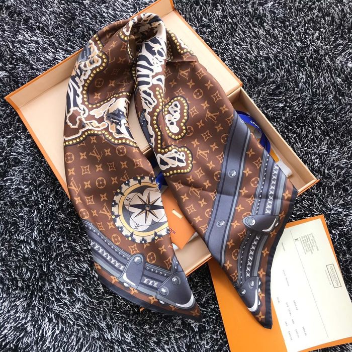 Louis Vuitton Scarf LVC00131