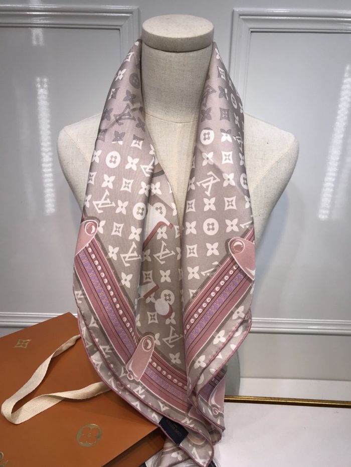 Louis Vuitton Scarf LVC00161