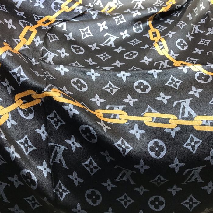 Louis Vuitton Scarf LVC00187