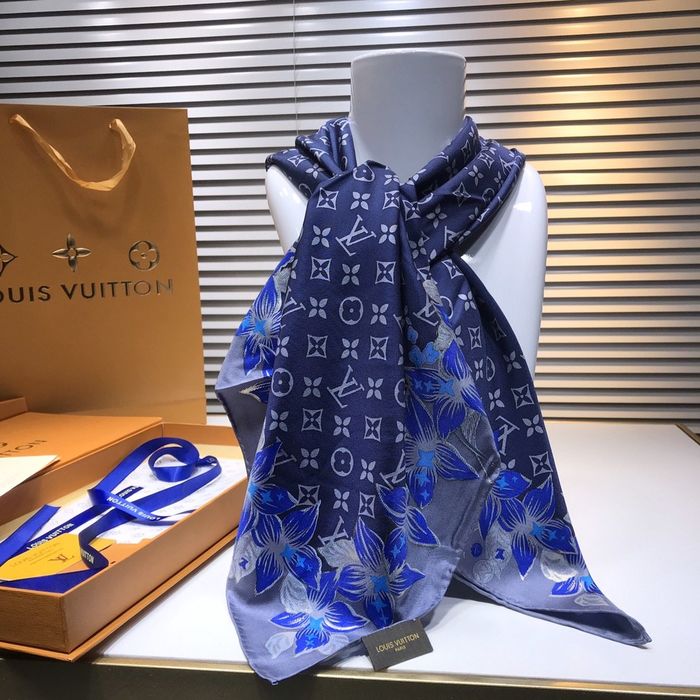 Louis Vuitton Scarf LVC00194