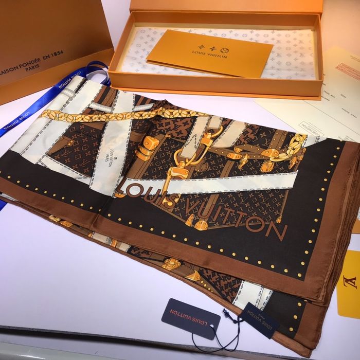 Louis Vuitton Scarf LVC00234