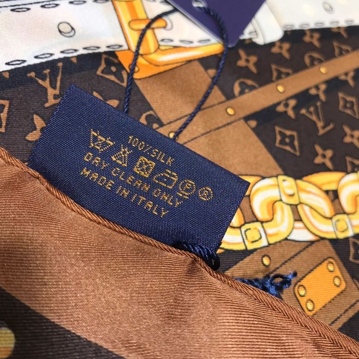 Louis Vuitton Scarf LVC00234