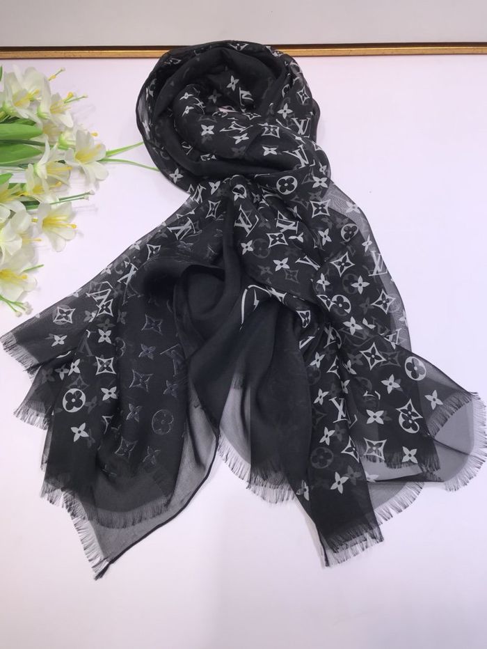 Louis Vuitton Scarf LVC00242