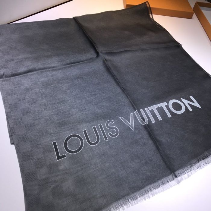 Louis Vuitton Scarf LVC00245