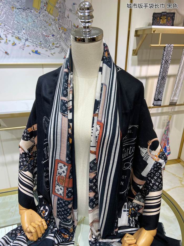 Louis Vuitton Scarf LVC00247