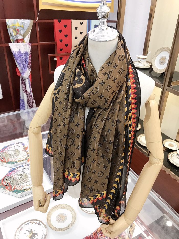 Louis Vuitton Scarf LVC00282