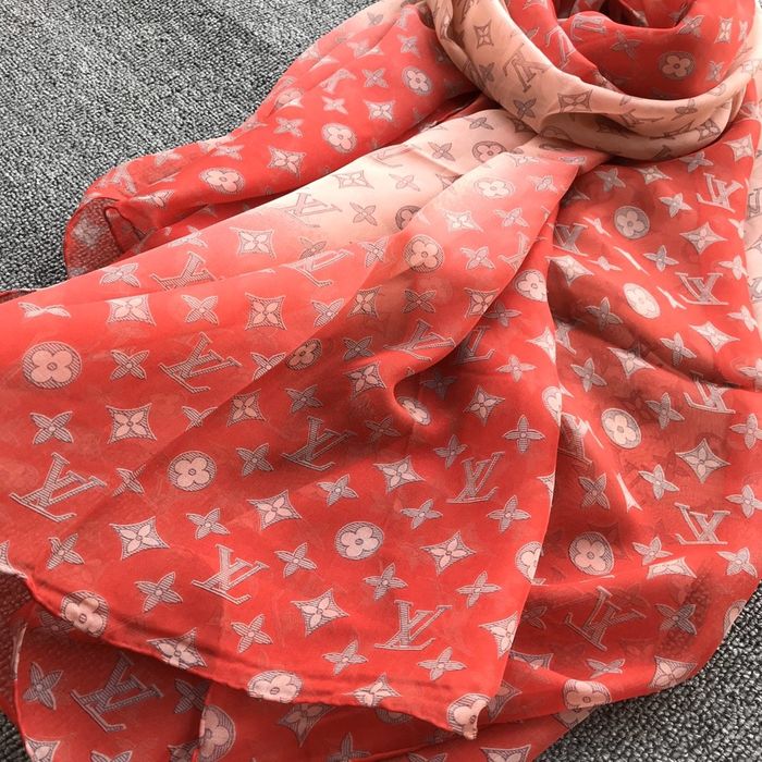 Louis Vuitton Scarf LVC00289