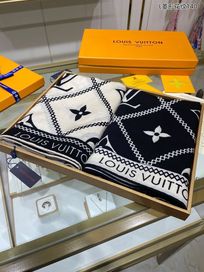 Louis Vuitton Scarf LVC00298