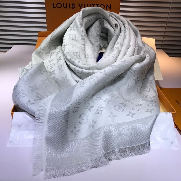 Louis Vuitton Scarf LVC00310