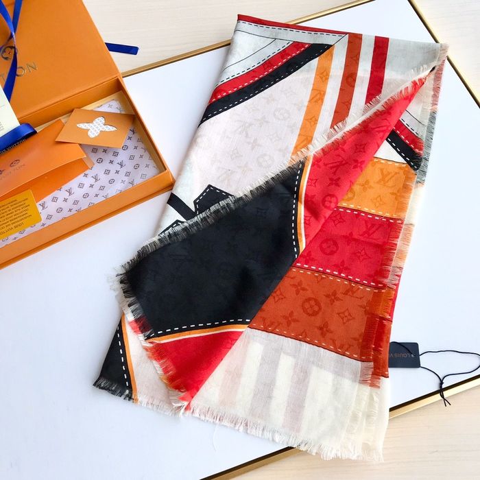 Louis Vuitton Scarf LVC00317