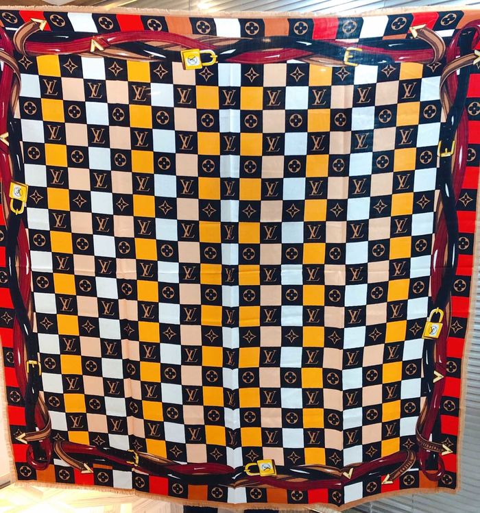 Louis Vuitton Scarf LVC00327