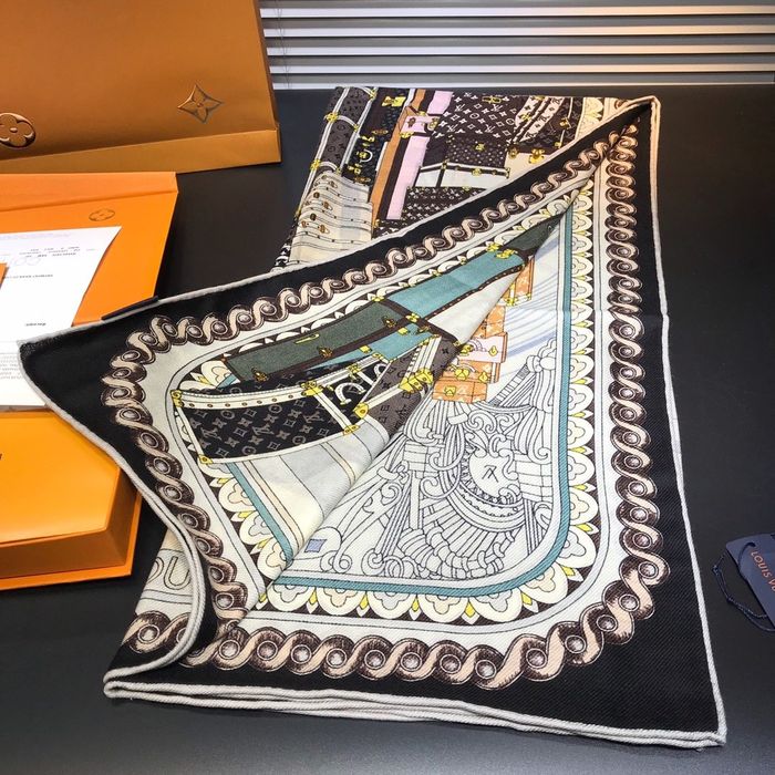 Louis Vuitton Scarf LVC00329