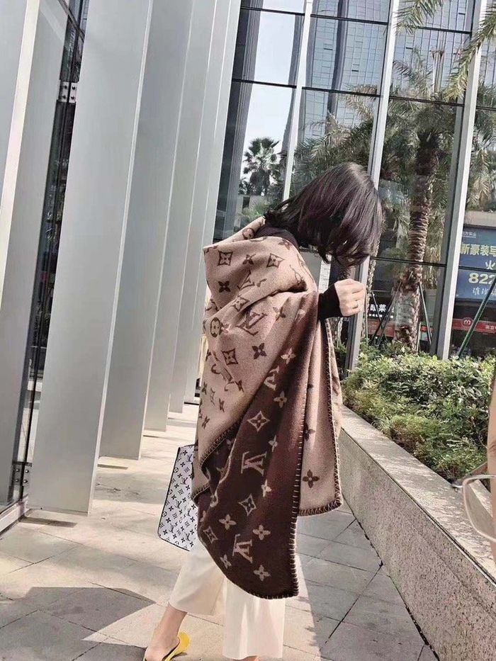 Louis Vuitton Blanket LVC00352