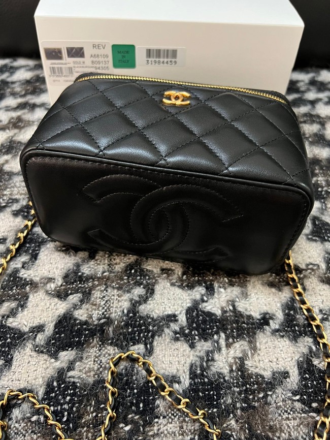 CHANEL VANITY WITH CHAIN 68105 Black