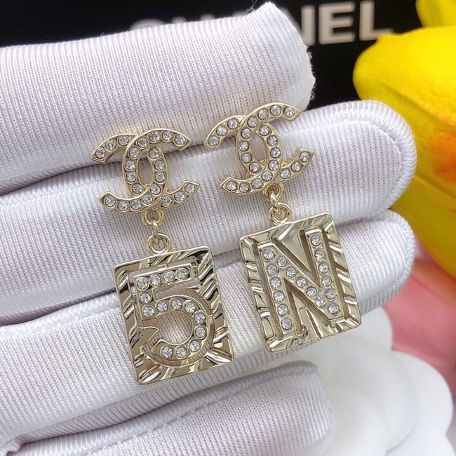 Chanel Earrings CE9500