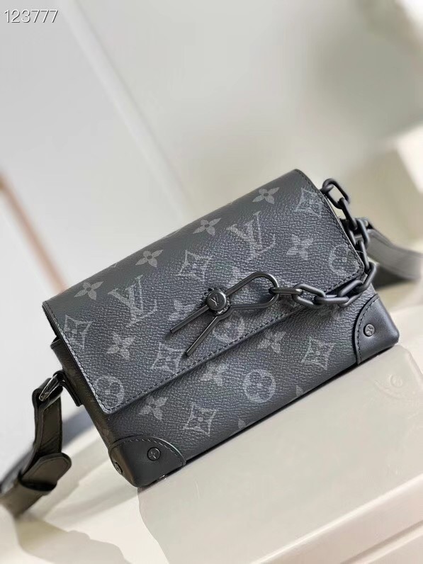 Louis Vuitton STEAMER WEARABLE WALLET M81783 black