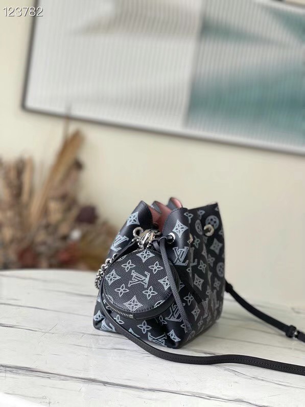 Louis Vuitton BELLA M21096 black