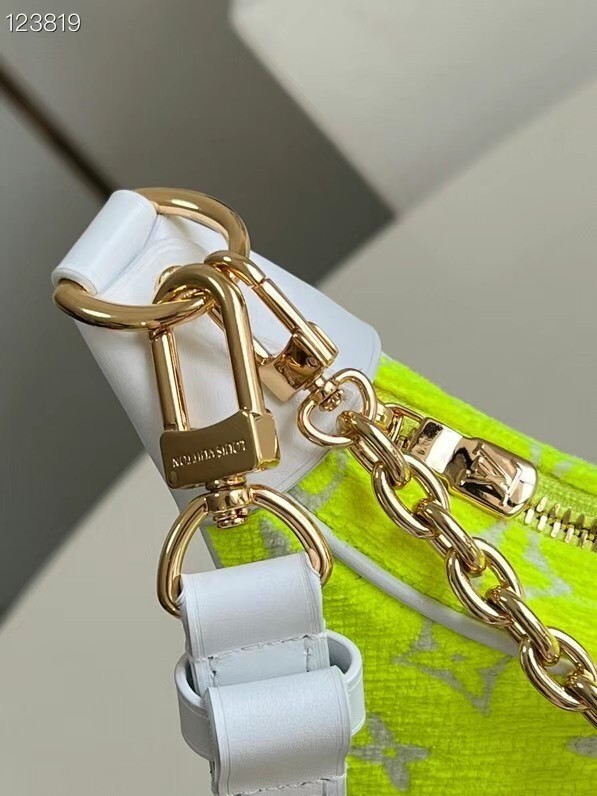 Louis vuitton LOOP M81484 Yellow