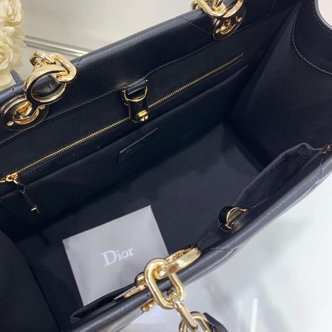 MEDIUM DIOR ESSENTIAL TOTE BAG Calfskin M8721 BLACK