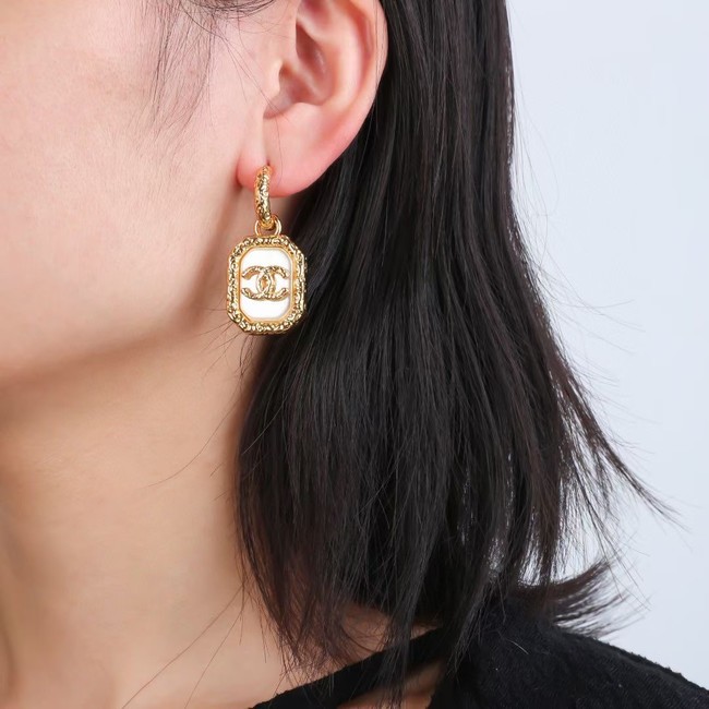 Chanel Earrings CE9586