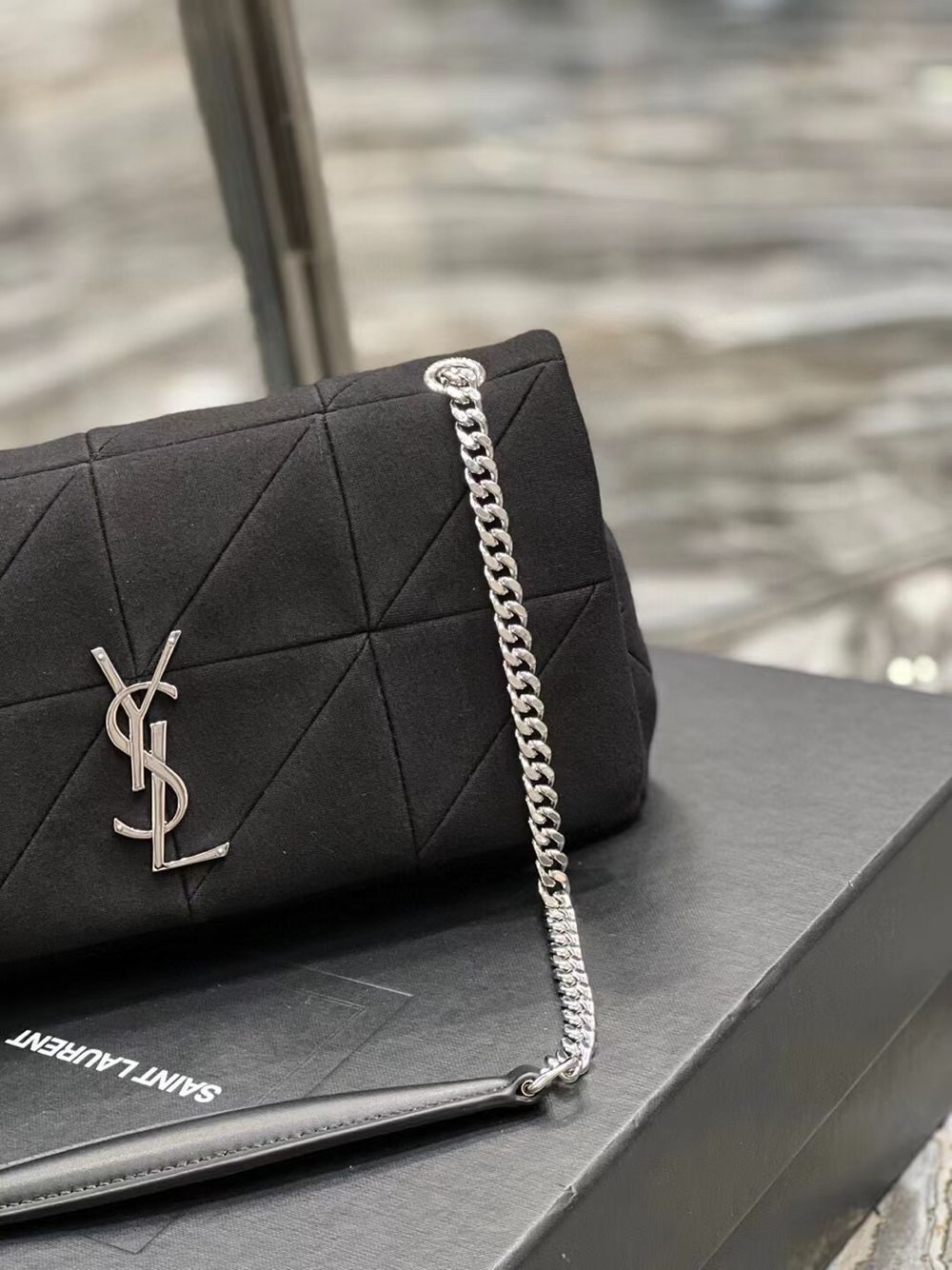 SAINT LAURENT JAMIE MEDIUM CHAIN BAG CARRE RIVE GAUCHE IN LAMBSKIN AND SUEDE 515821 black