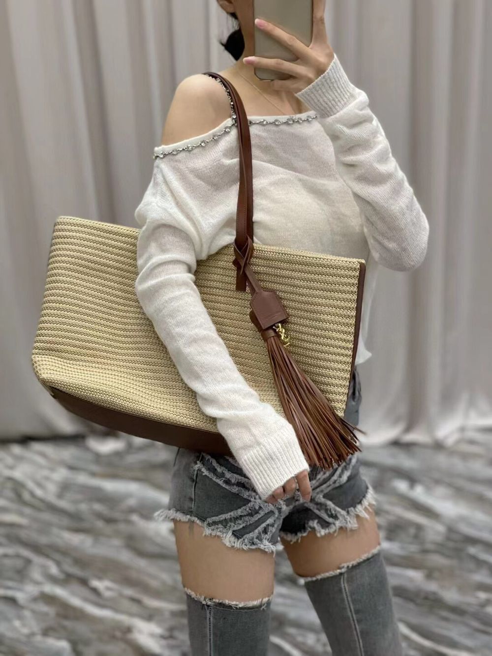 SAINT LAURENT PANIER MEDIUM BAG IN RAFFIA Y811502 TAUPE