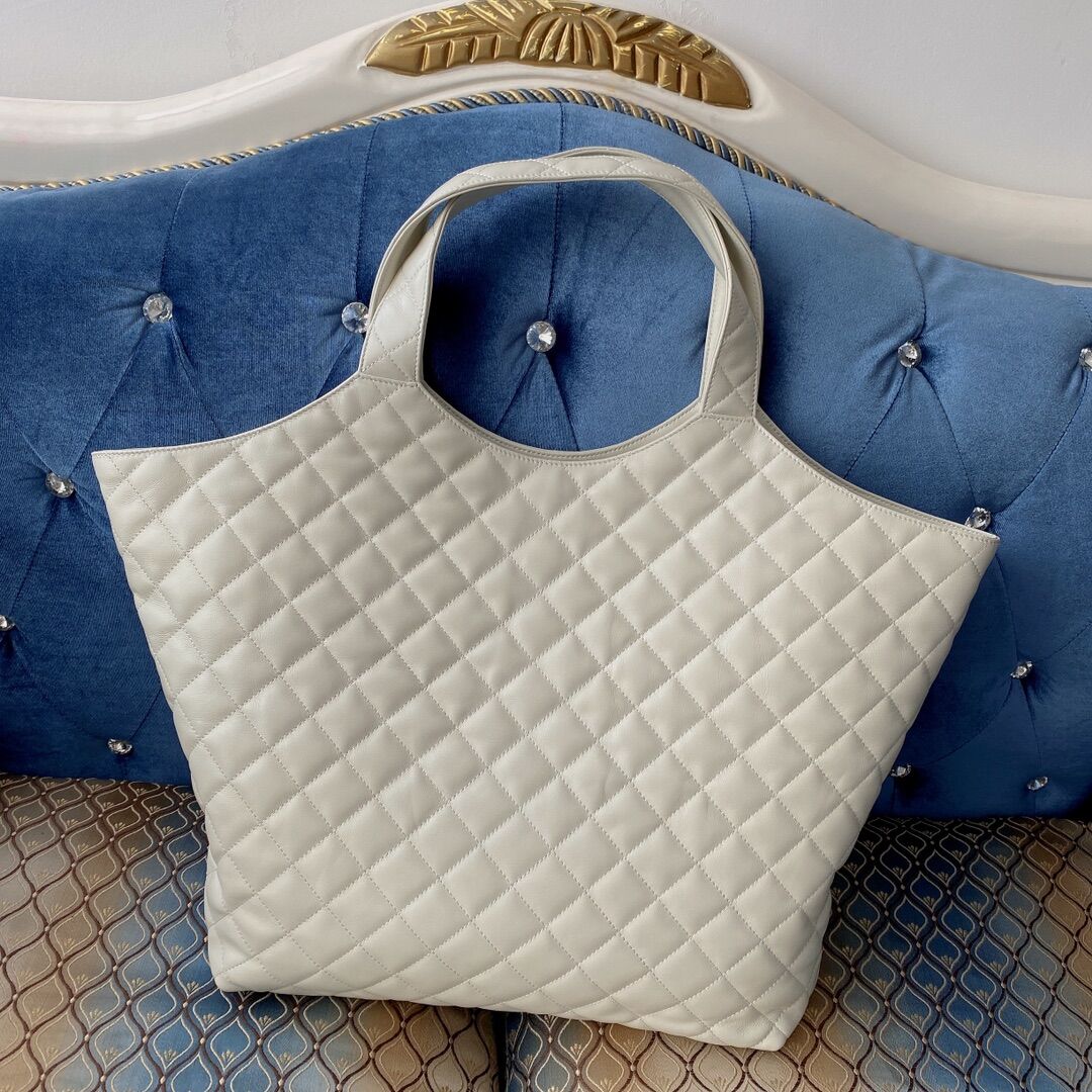 Yves Saint Laurent ICARE MAXI SHOPPING BAG IN QUILTED LAMBSKIN 698652 white