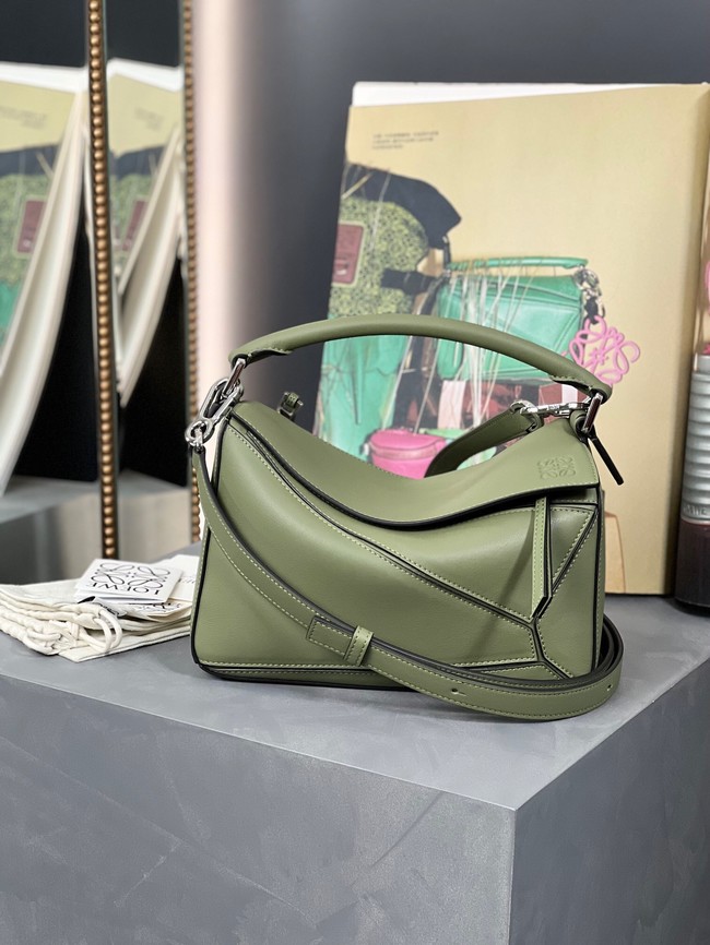 Loewe Puzzle Bag Leather 1609 blackish green