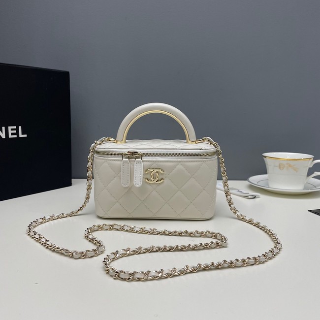 Chanel mini Shoulder Bag Lambskin & Gold-Tone Metal 81208 white