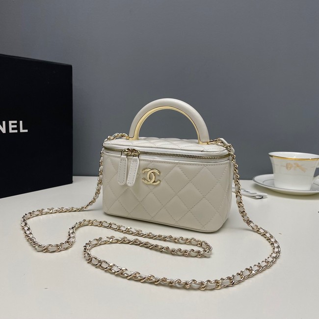 Chanel mini Shoulder Bag Lambskin & Gold-Tone Metal 81208 white