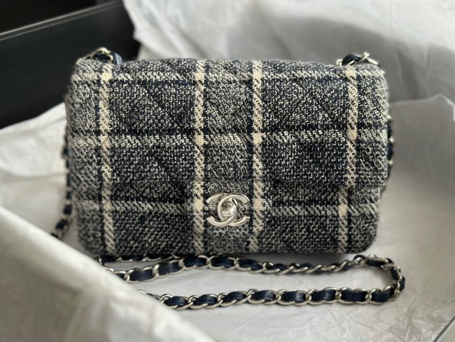 Chanel CLASSIC HANDBAG A01116-5