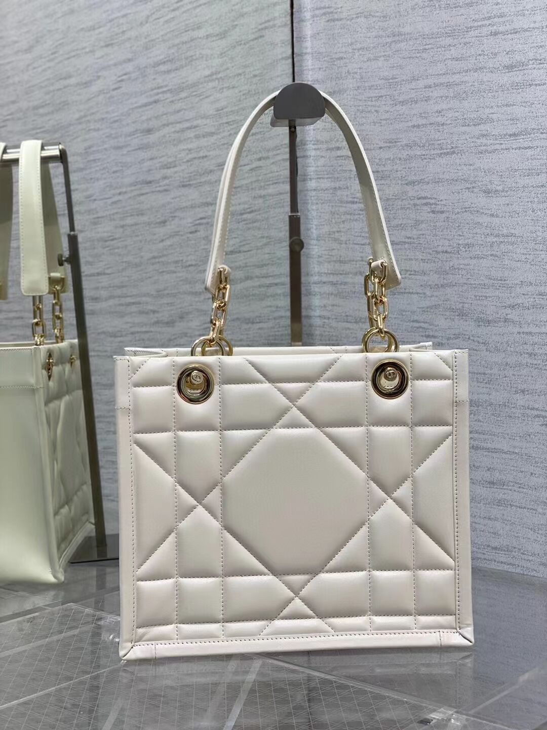 SMALL DIOR ESSENTIAL TOTE BAG Hazelnut Archicannage Calfskin M87211 WHITE